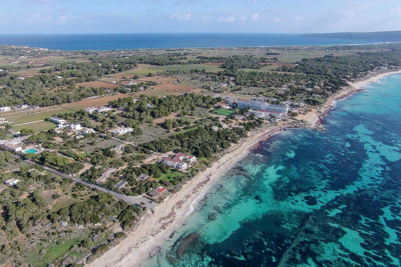 Apartamentos Laura Playa De Migjorn Kültér fotó